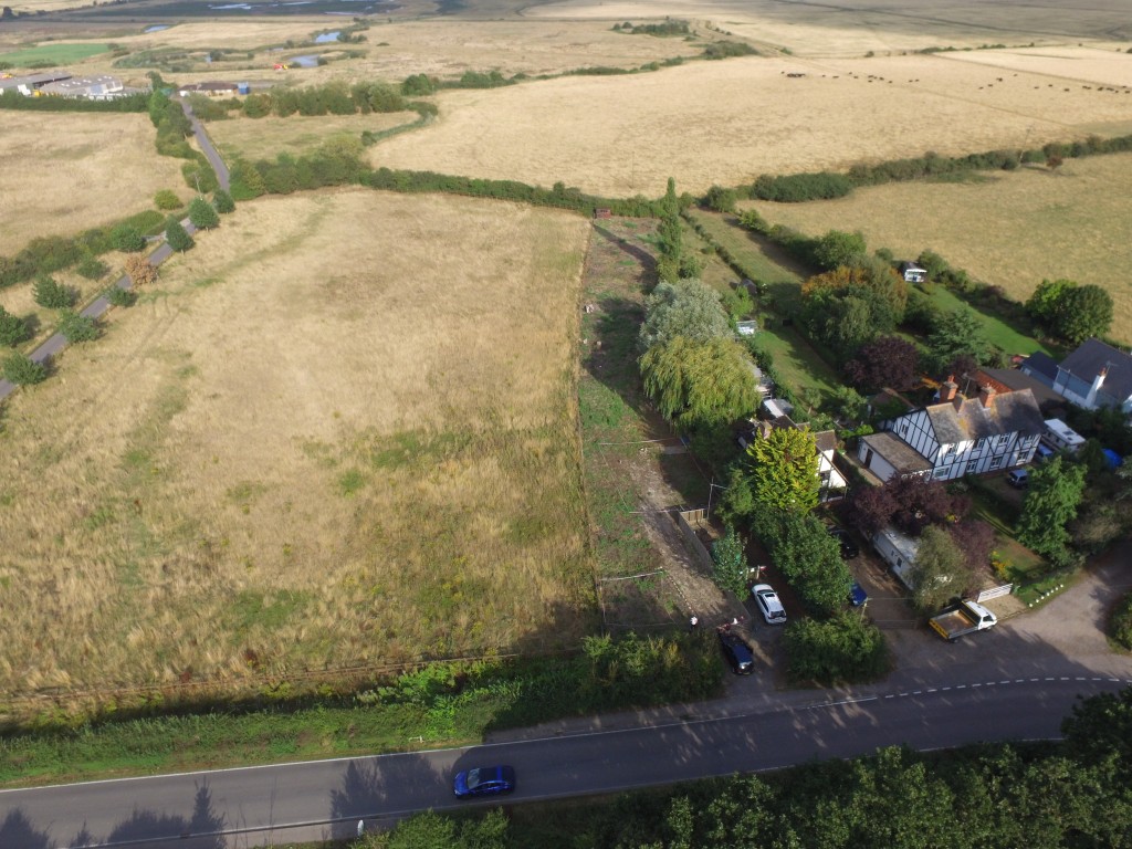 Lot: 35 - VACANT FREEHOLD PARCEL OF LAND - Drone Shot